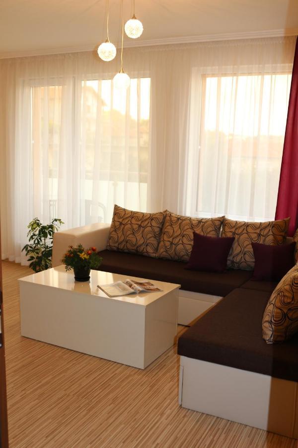 Vello Apartments Bjala Exteriér fotografie